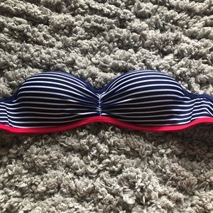 Strapless bathing suit top